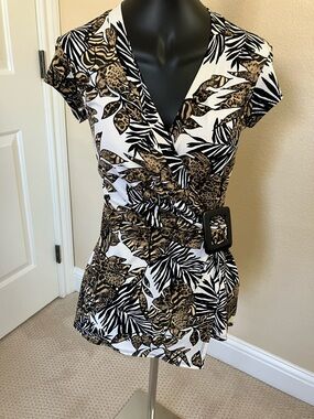 Cache jungle print, surplus neckline top